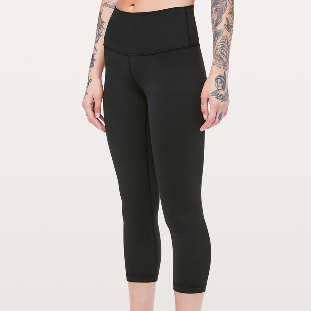 Lululemon Wunder Under Crops - 21in